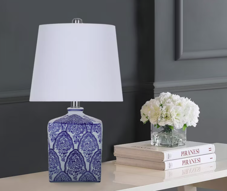 New Chinese Retro Metal Fabric Table Lamps: A Stylish Addition to Any Room