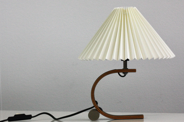 Rustic Bedroom Lighting: Corrugated Wood Table Lamp