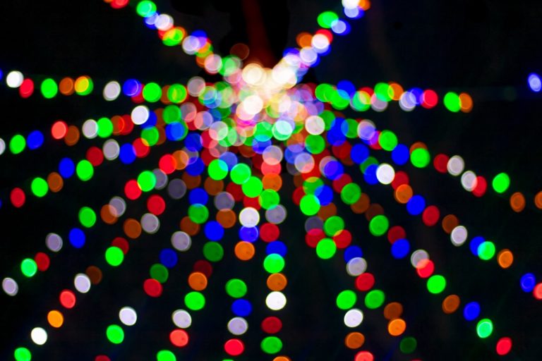 Vibrant Designer Lighting for Modern Offices