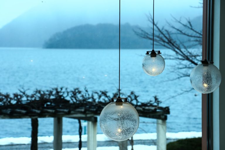Enhance Your Outdoor Space with Solar Crackle Glass Ball Lights